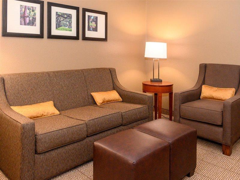 Comfort Inn & Suites Patriots Point Маунт Плезант Екстериор снимка