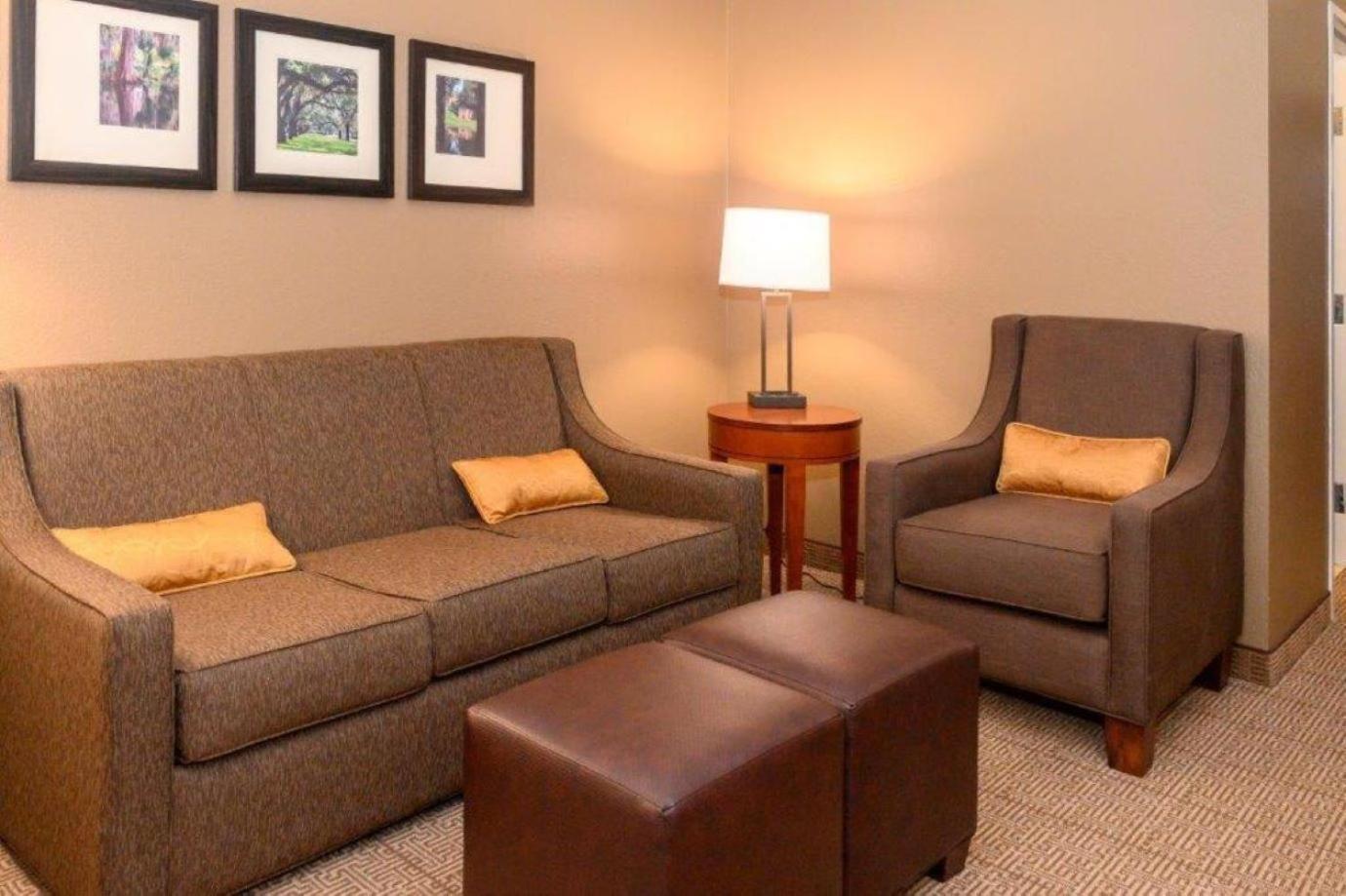 Comfort Inn & Suites Patriots Point Маунт Плезант Екстериор снимка
