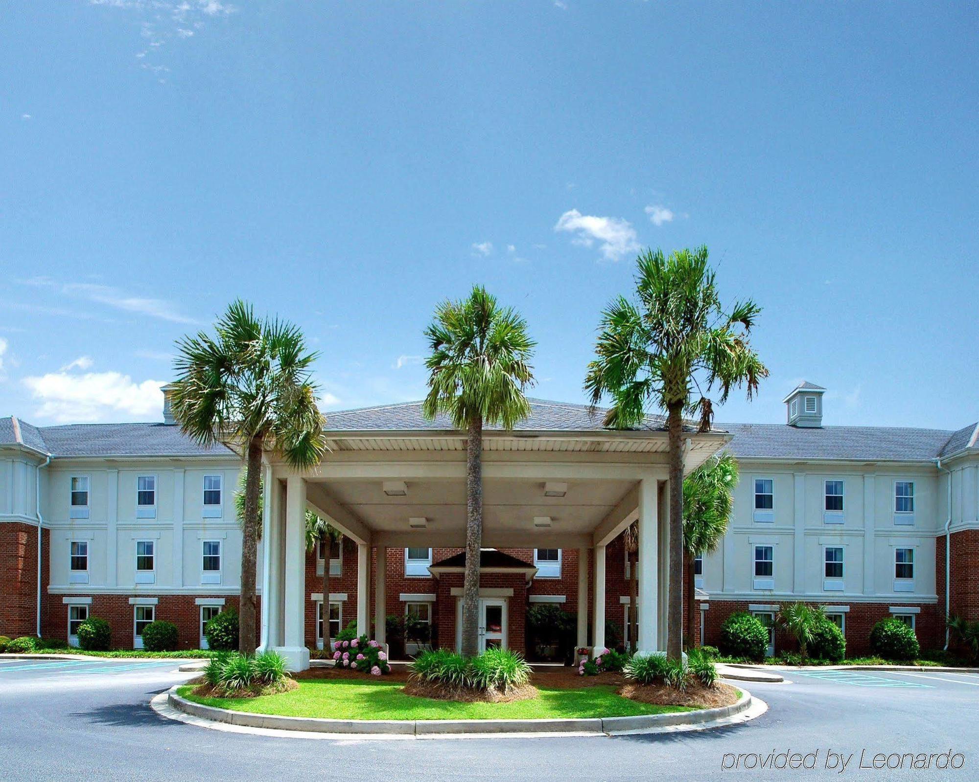 Comfort Inn & Suites Patriots Point Маунт Плезант Екстериор снимка